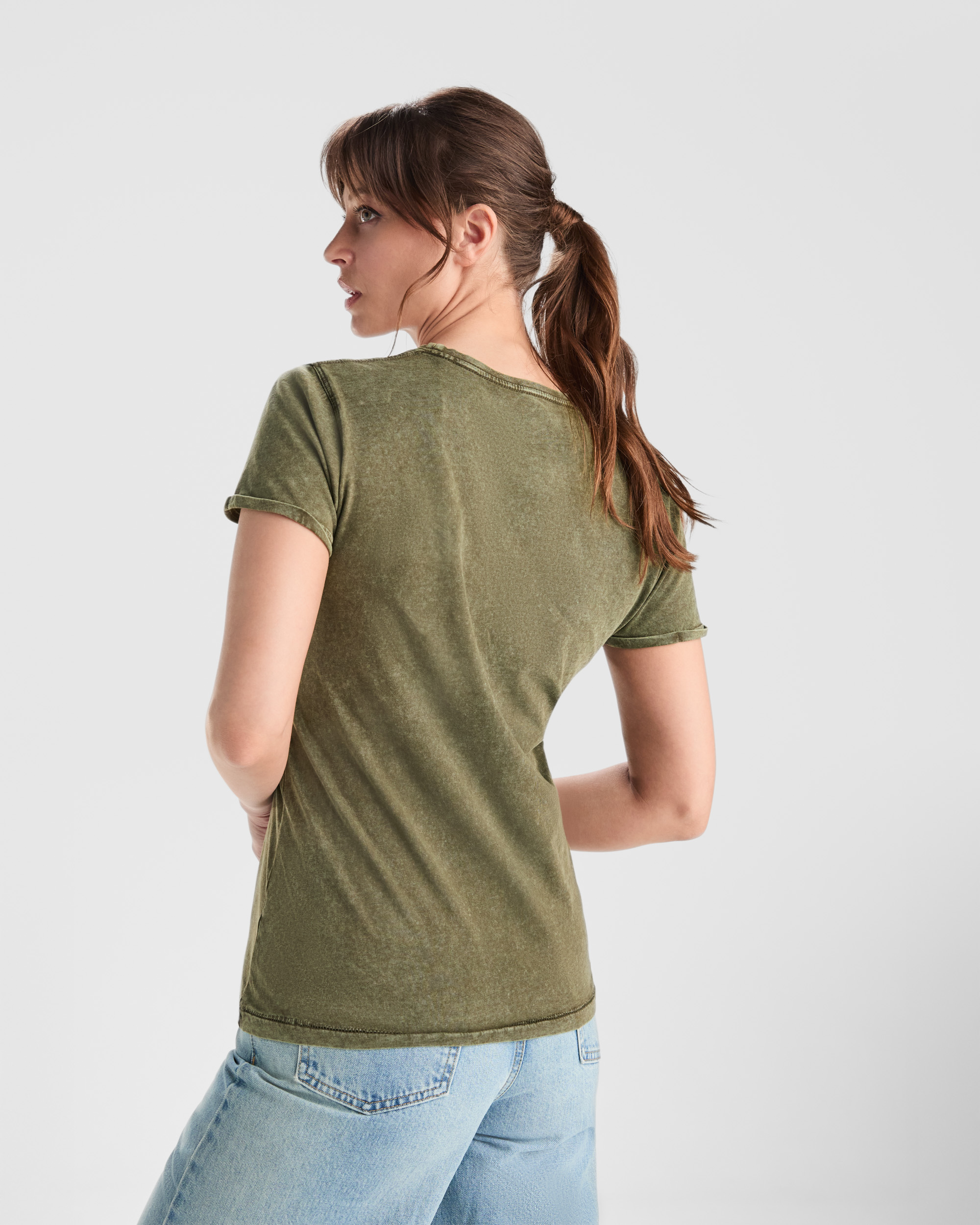 HUSKY WOMAN - Imagen 3