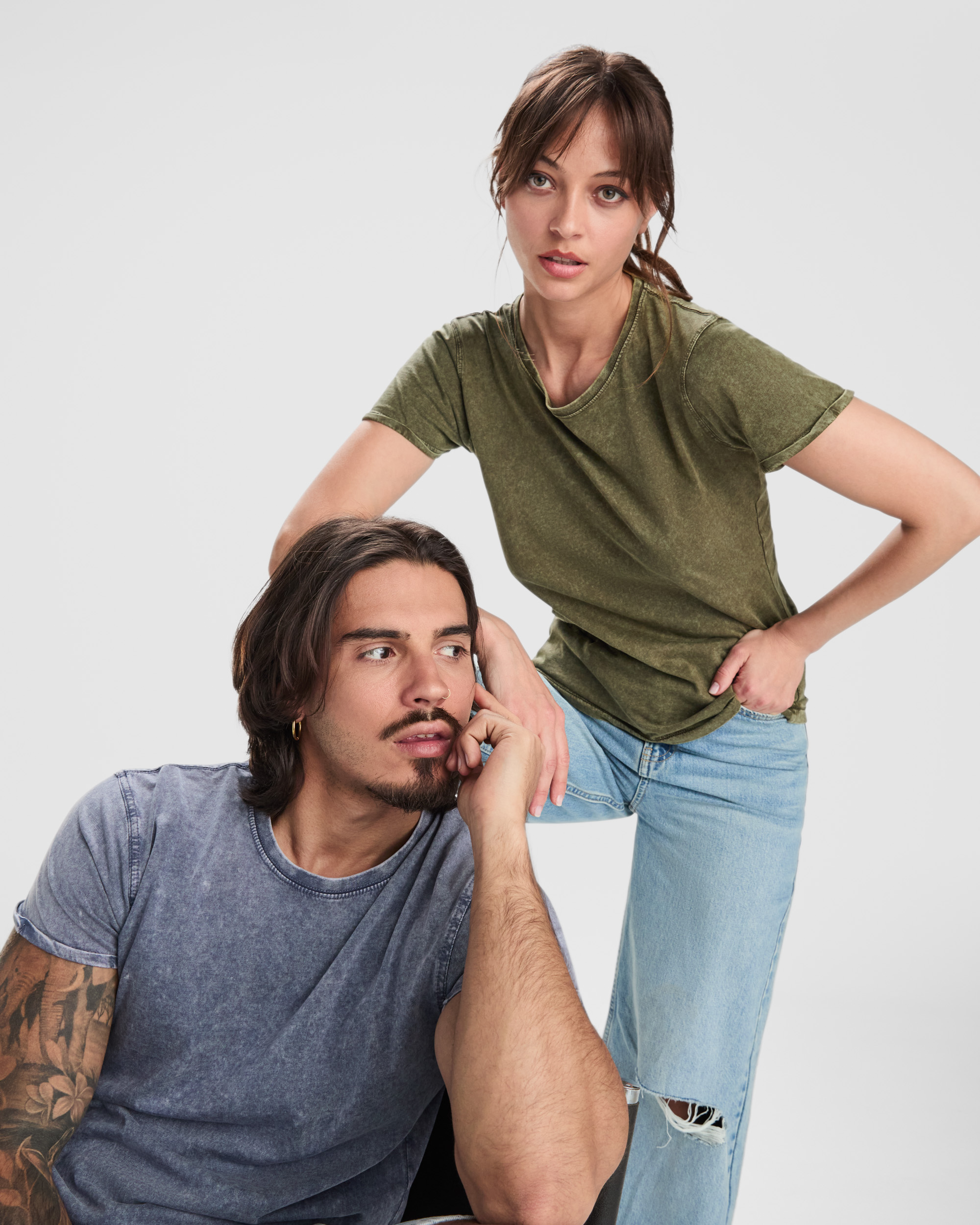 HUSKY WOMAN - Imagen 4